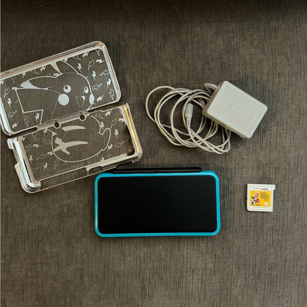 Nintendo 2ds XL with super Mario maker and case